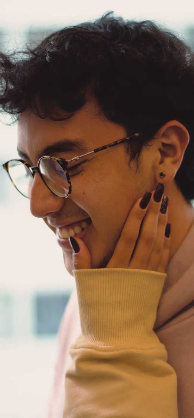 Beso a Beso — pieza gráfica de campaña